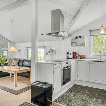Сasa de vacaciones Eske - 200m To The Fjord By Interhome Åbybro